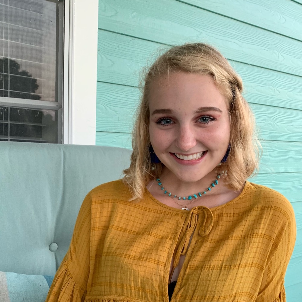 Meet your Posher, Hailey